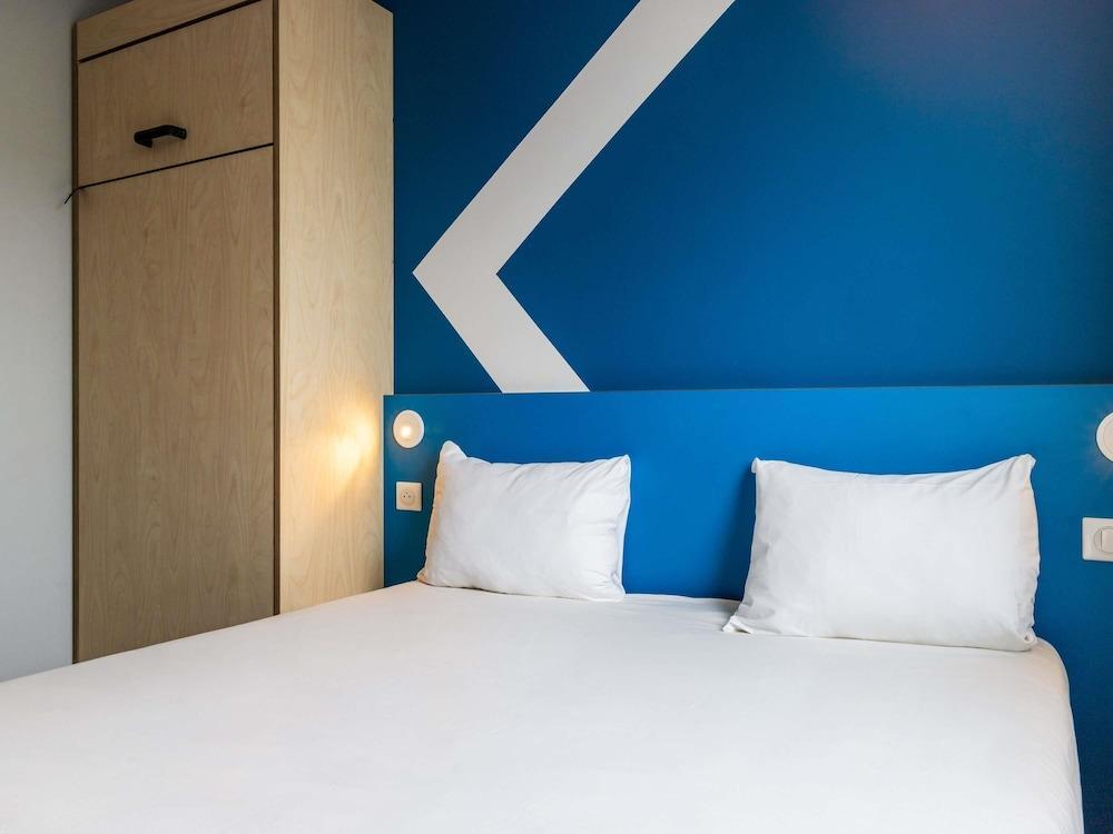 ibis budget Chatillon Paris Ouest Room Type - Triple Room, Multiple Beds