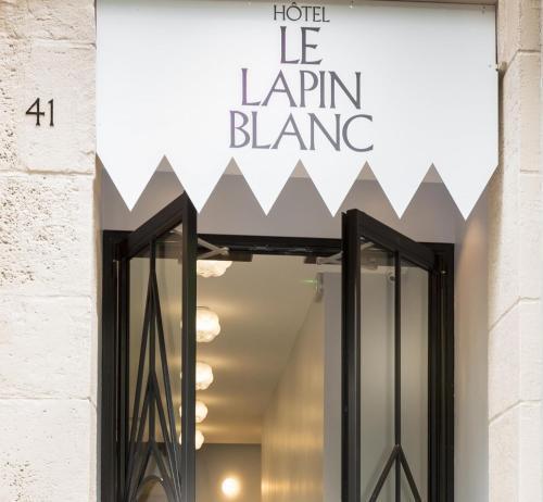 Le Lapin Blanc - Tap to explore photos