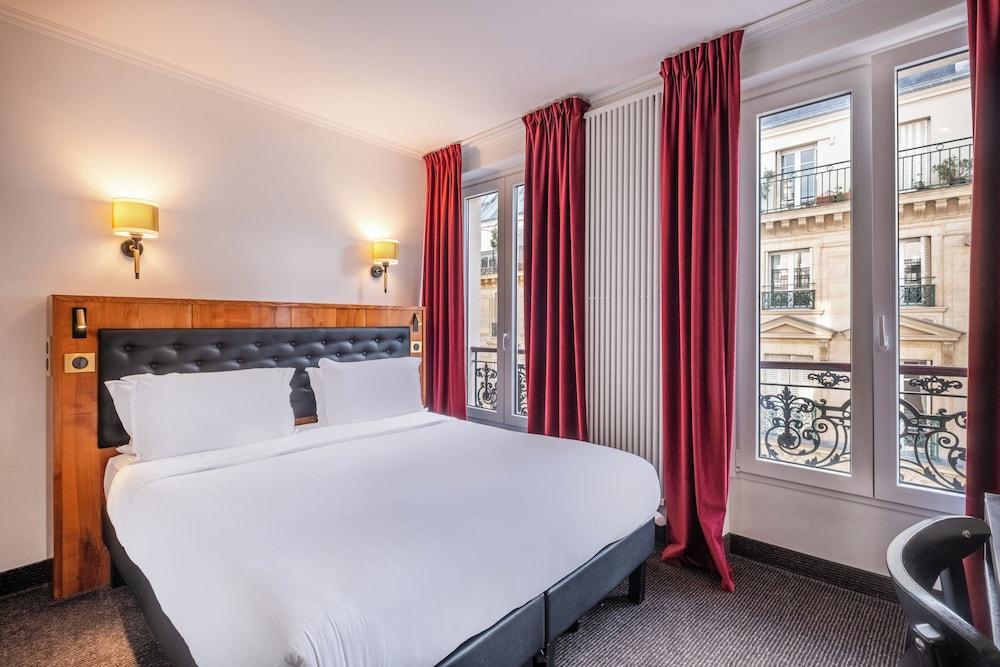 Hotel College De France Room Type - Classic Double Room Hotel College De France Room Type - Classic Double Room