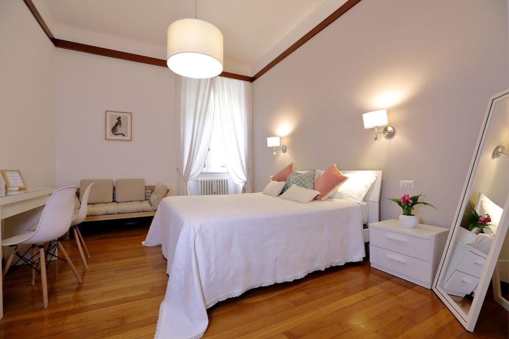 Tata B&B Room Type - Triple Room, Private Bathroom (Double-Triple-1) Tata B&B Room Type - Triple Room, Private Bathroom (Double-Triple-1)
