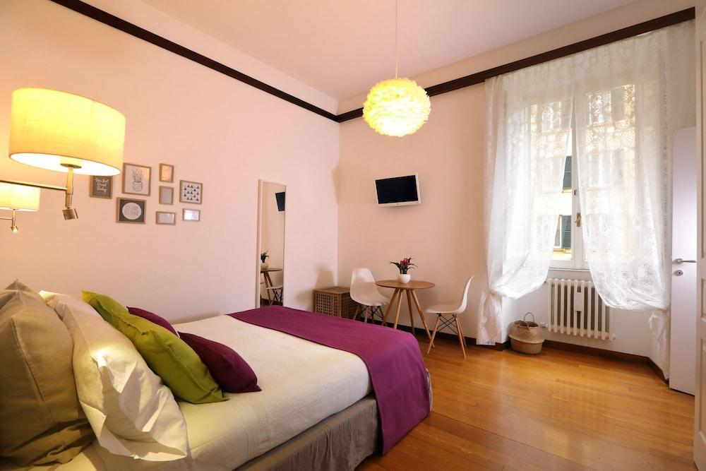 Tata B&B Room Type - Superior Double Room, Ensuite (Queen)
