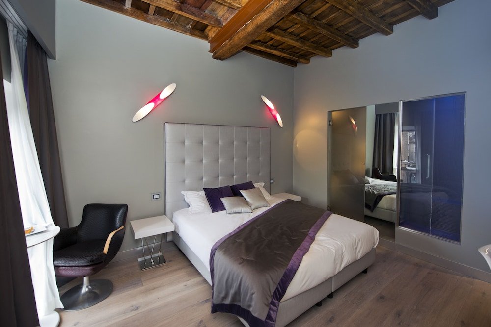 Torre Argentina Relais Room Type - Family Quadruple Room, 2 Bedrooms, City View