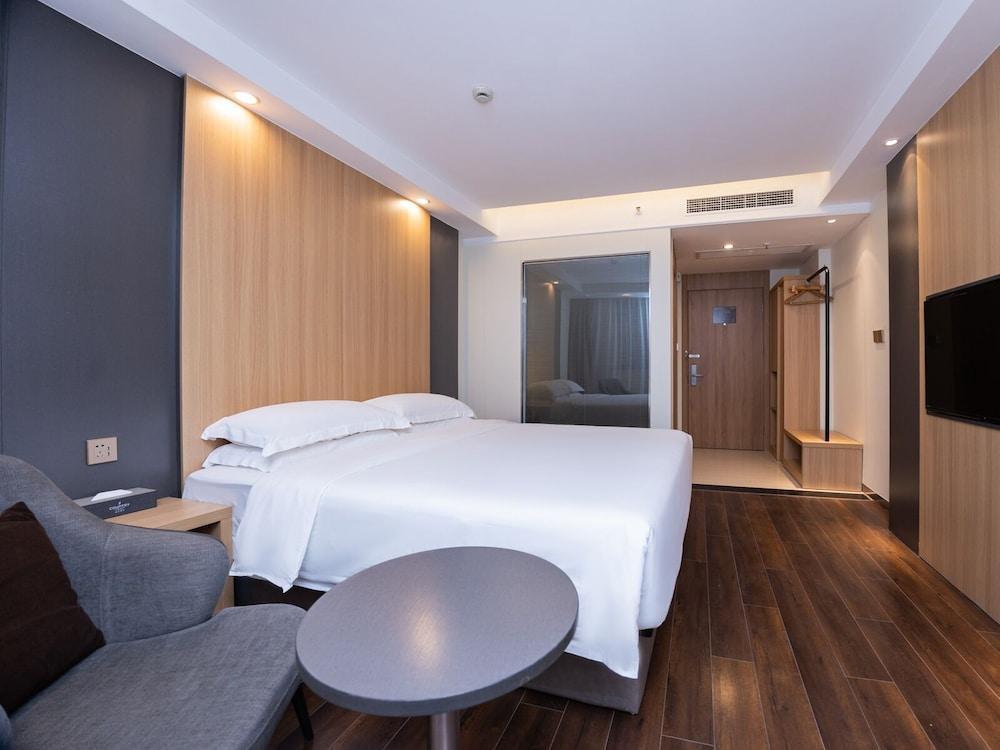 Country Inn & Suites by Radisson Room Type - Premium Double Room