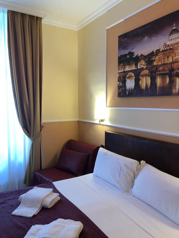 Quality in Rome Room Type - Superior Double or Twin Room, City View