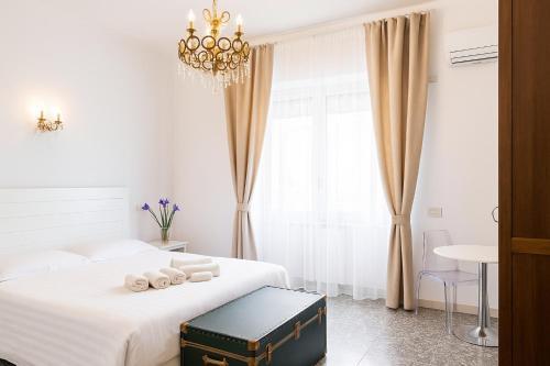 B&B Roma Talenti Room Type - Queen Room with Balcony B&B Roma Talenti Room Type - Queen Room with Balcony