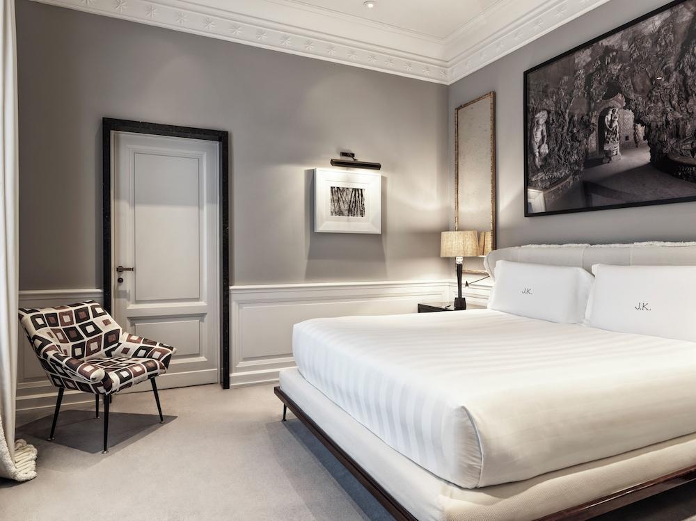J.K. Place Roma Room Type - Junior Suite, Balcony