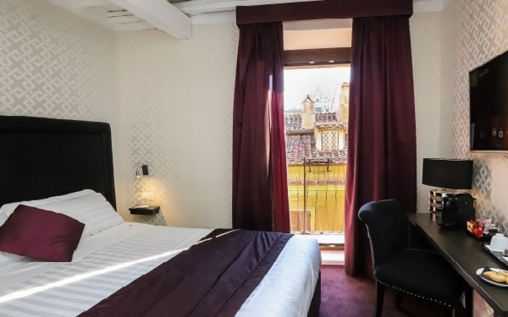 Minerva Relais Room Type - Comfort Room, Balcony, City View