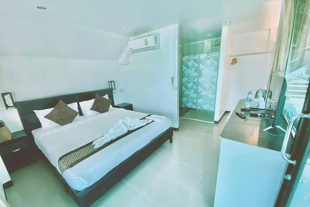 The Shore Samui Room Type - Superior Sea View