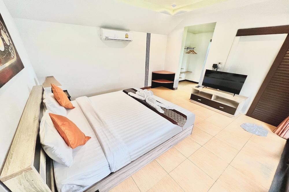 The Shore Samui Room Type - Deluxe Double Room