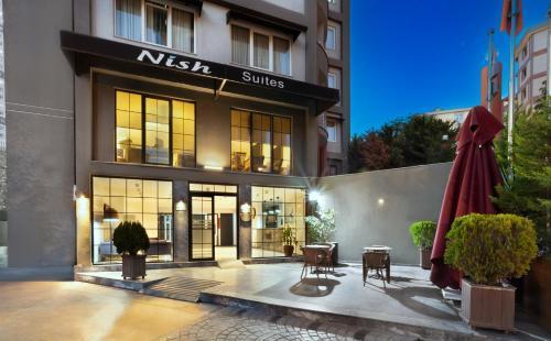 Nish Suites Atasehir - Tap to explore photos