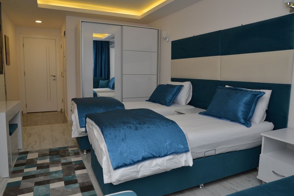 Deep Hotel Istanbul - Tap to explore photos