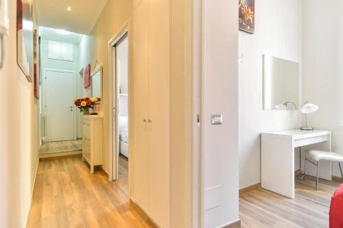 Lata Luxury Apartment - Tap to explore photos