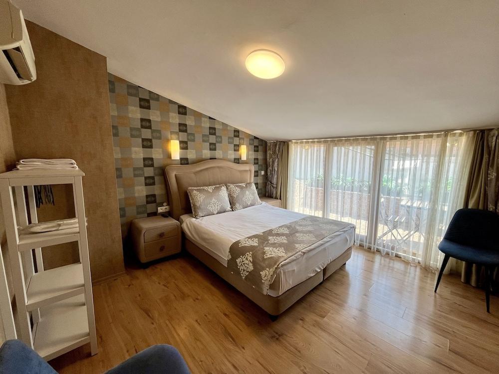 Meydan Suites Room Type - Double Room, Balcony