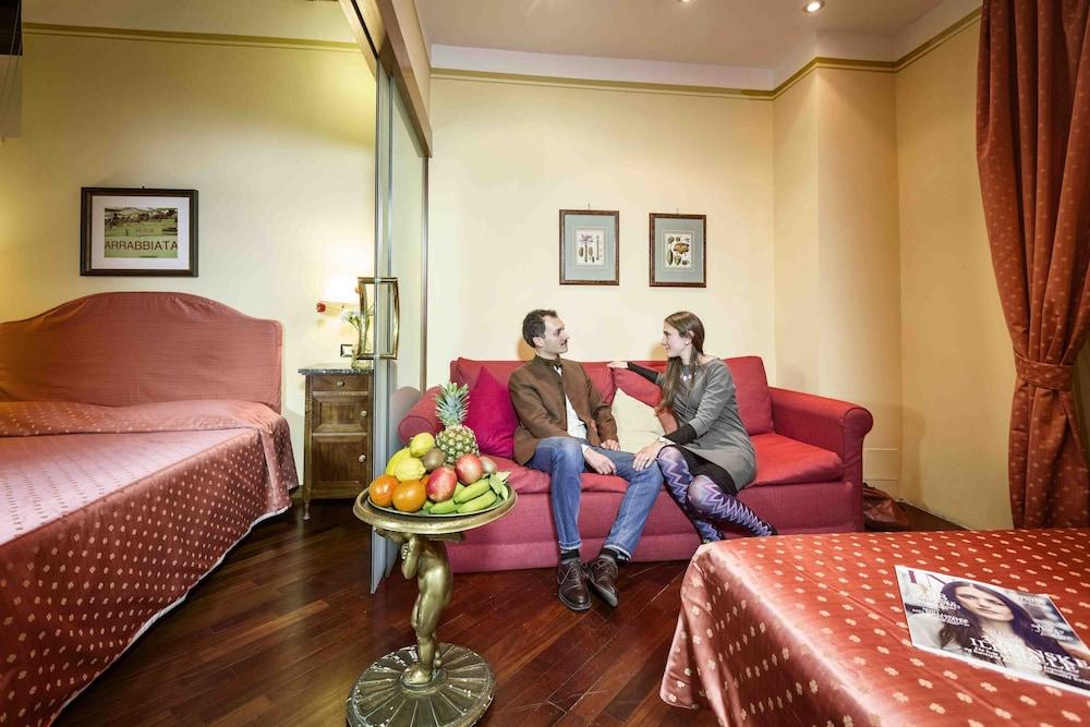 Casa de' Fiori Biscione Room Type - Superior Quadruple Room