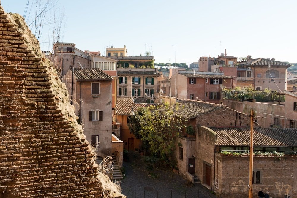 A Trastevere da M.E - Tap to explore photos