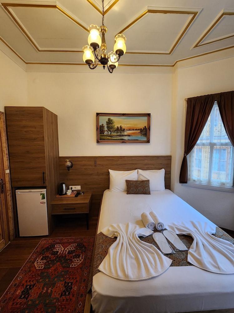 Kadıköy White House Room Type - Deluxe Room