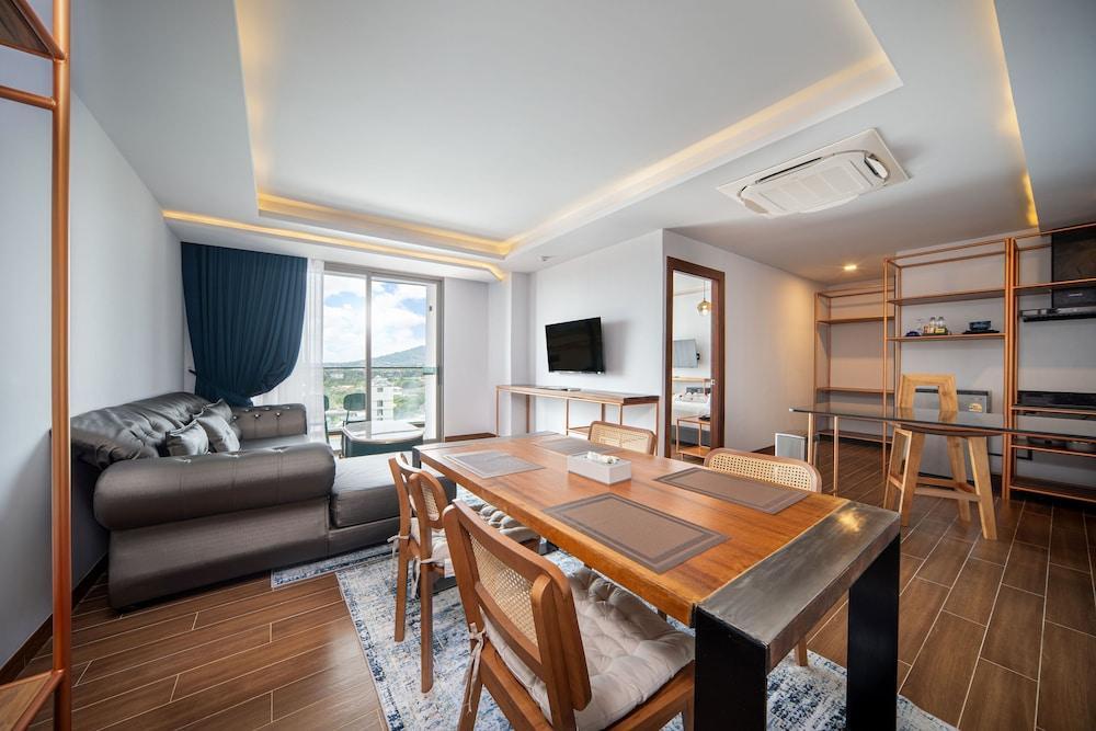 The Blue Room Type - Panorama Executive Suite