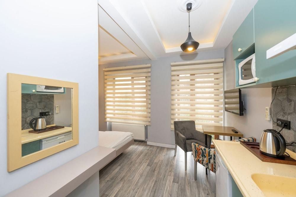 Cirrus Suites Room Type - Studio, 1 Bedroom