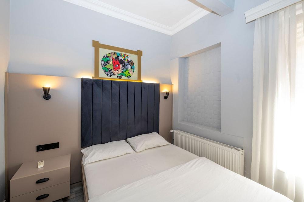 Cirrus Suites Room Type - Studio Suite, 1 Bedroom (Sofabed) Cirrus Suites Room Type - Studio Suite, 1 Bedroom (Sofabed)