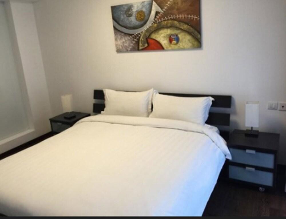 Kinghouse Service Apartment Shanghai - Tap to explore photos