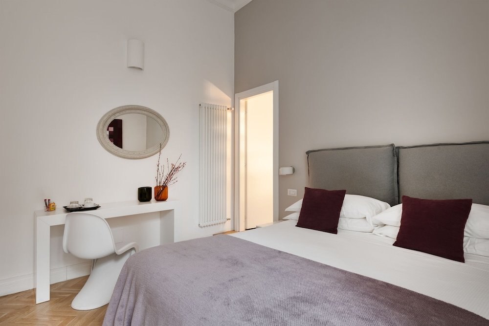 Da Me Suites Room Type - Standard Double Room, City View