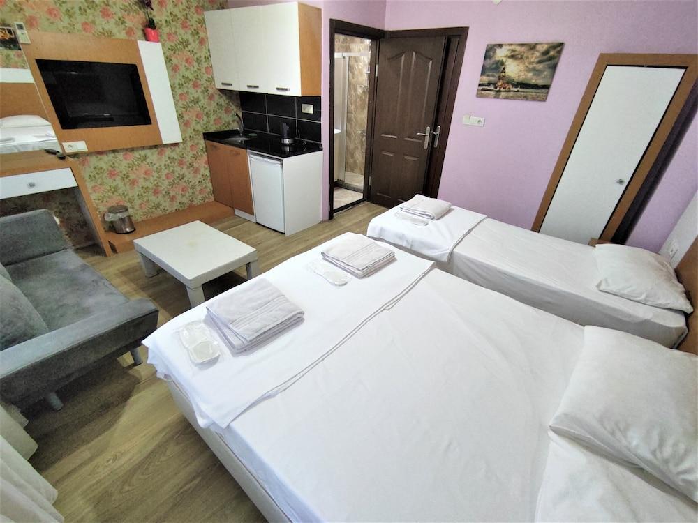 Grafen Hotel Room Type - Standard Triple Room Grafen Hotel Room Type - Standard Triple Room