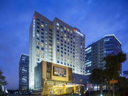 Northern Hotel Shanghai - Tap to explore photos