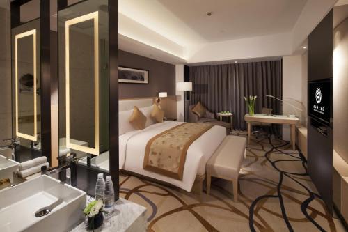 Northern Hotel Shanghai Room Type - Deluxe Double Room