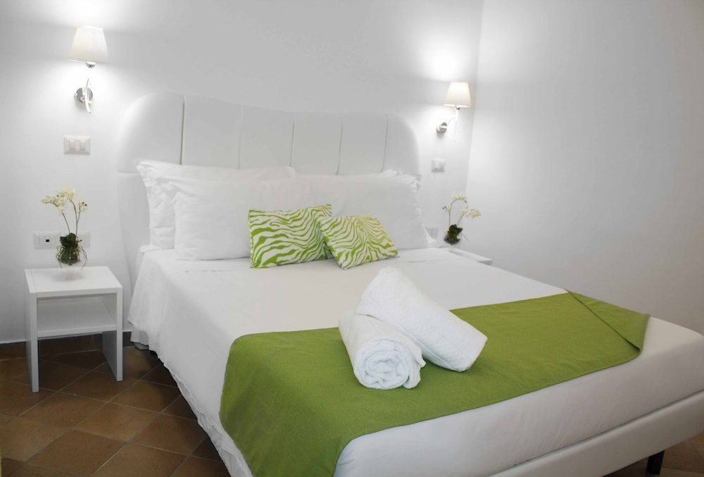 Roma Resort Colosseum Room Type - Deluxe Apartment Roma Resort Colosseum Room Type - Deluxe Apartment