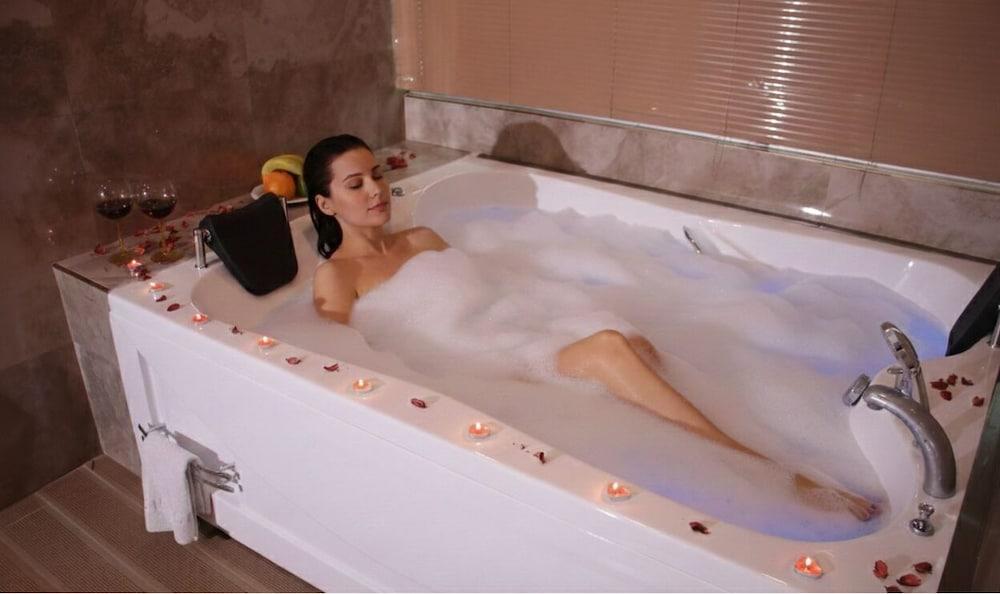 Zengin City Hotel Room Type - Deluxe Studio Suite, Smoking
