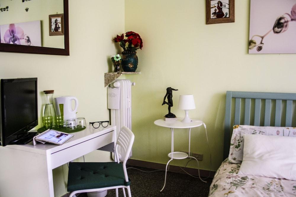 B&B MSG Roma - Tap to explore photos