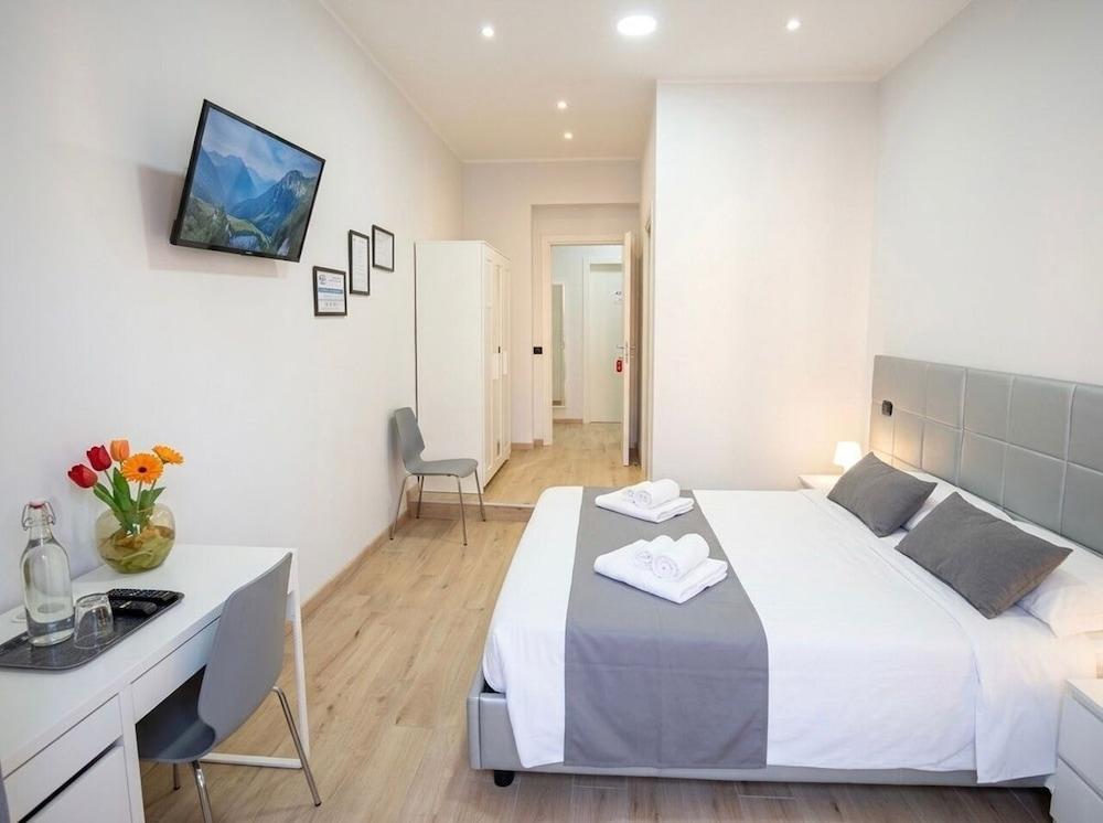 Avec Moi Roma Room Type - Comfort Double Room