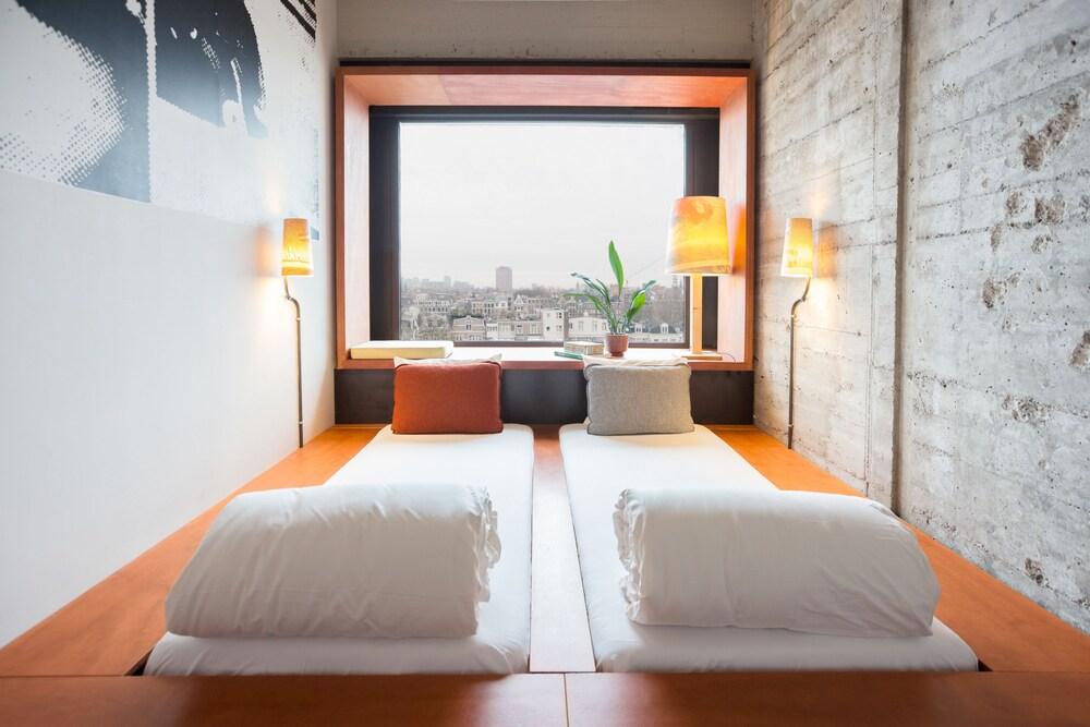 Volkshotel Room Type - Standard Twin Room