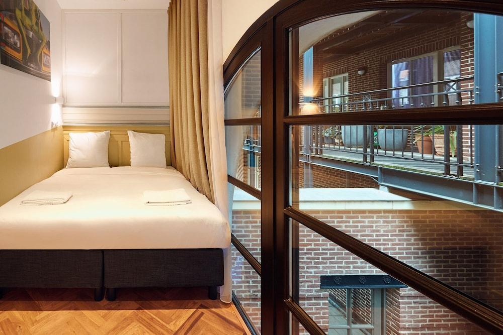 Hotel Not Hotel Amsterdam Room Type - The Sun Room, Shared Bathroom