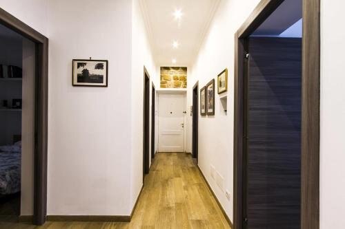 Colossehome - Dream House around the corner from Colosseum - Tap to explore photos