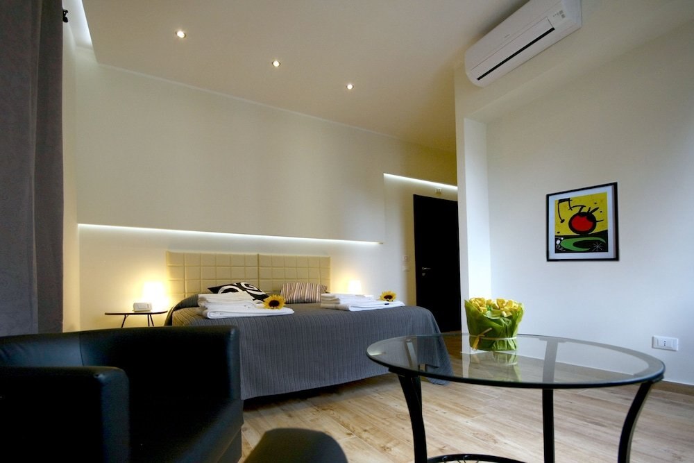 Passenger Vatican Relais Room Type - Deluxe Triple Room