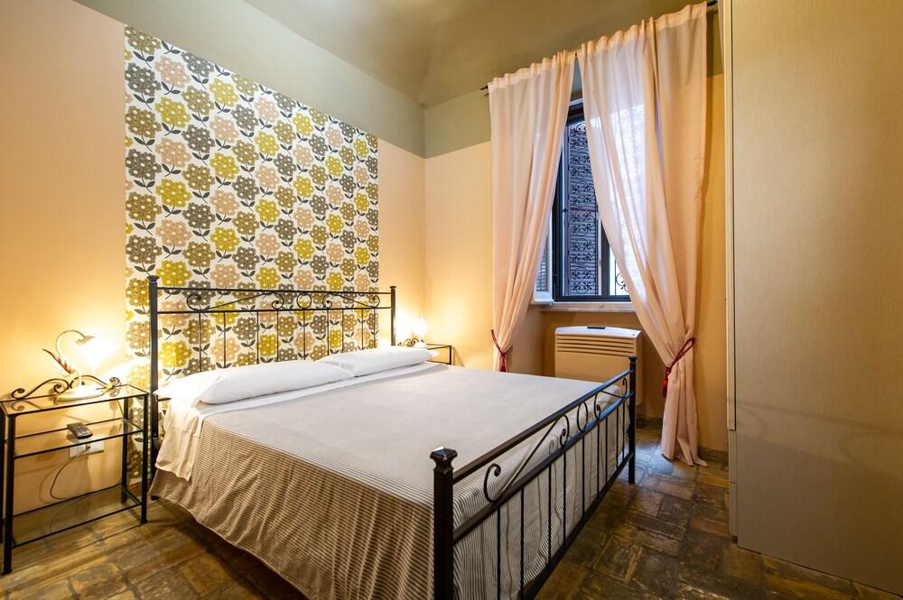 Vaticana Ottaviani Room Type - Double Room (Small )