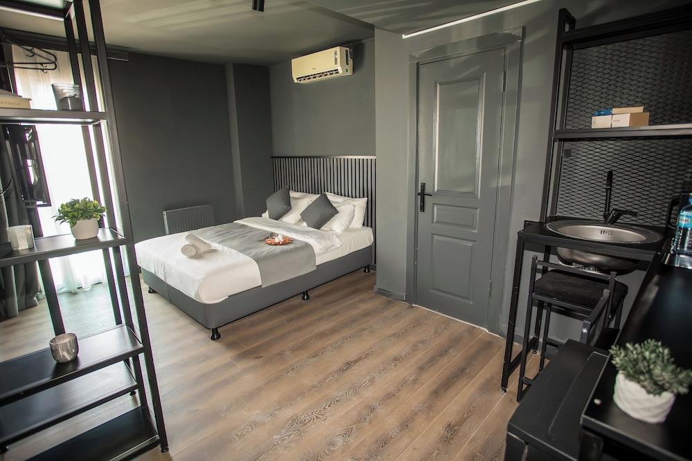 ARKEM CITY HOTEL Room Type - Jakuzili Oda