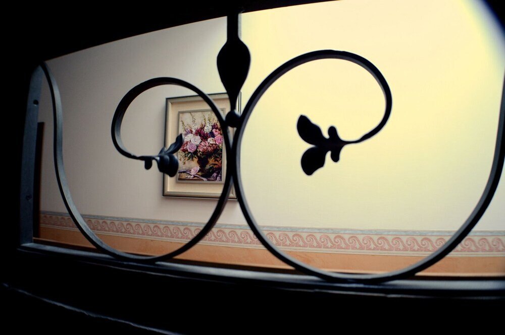 L'Incanto Guest House - Tap to explore photos