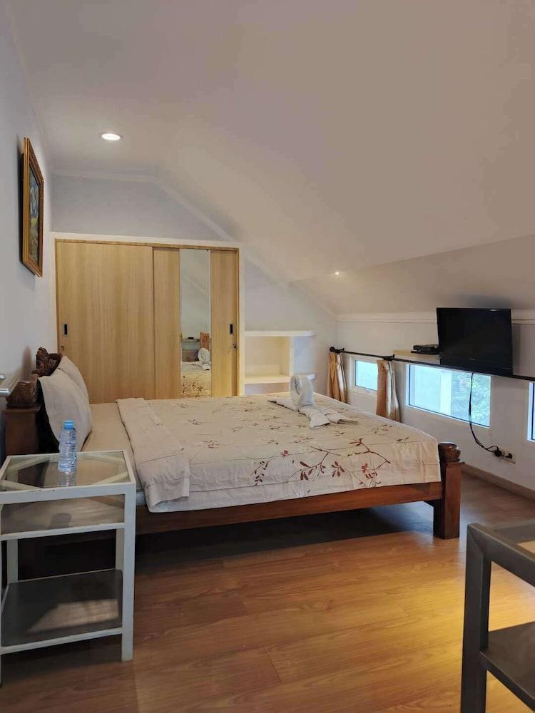 Sun Rise House Room Type - Executive Room