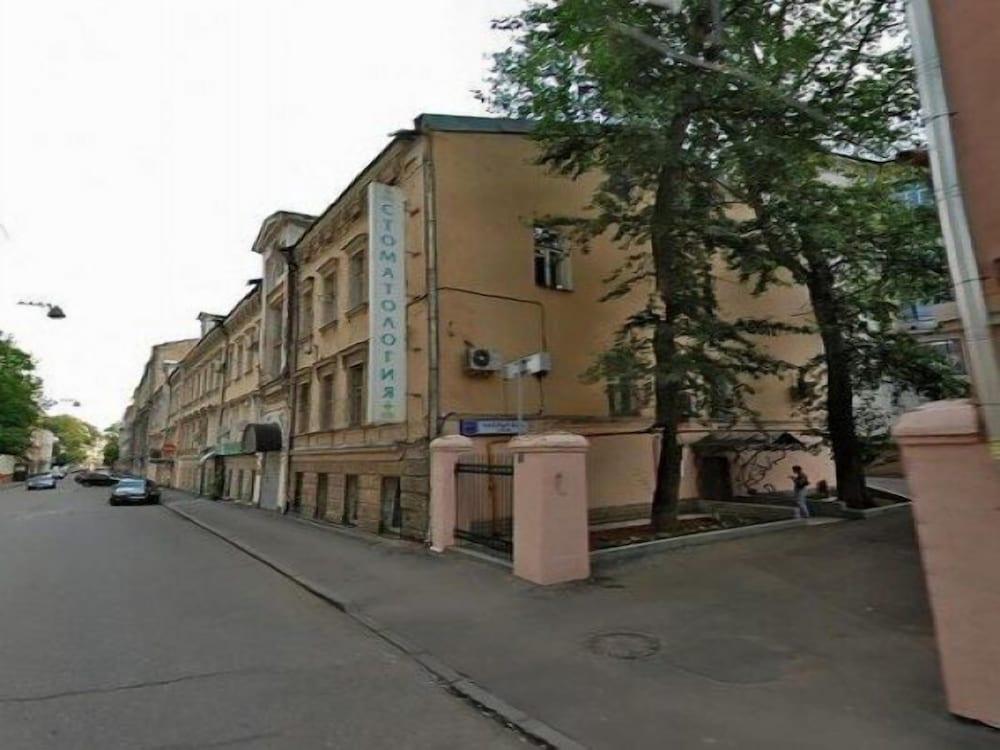 Mini Hotel Kashirskiy - Hostel - Tap to explore photos