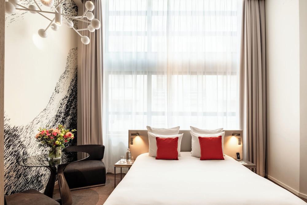 Le Cinq Codet Room Type - Connecting Family Junior Suite