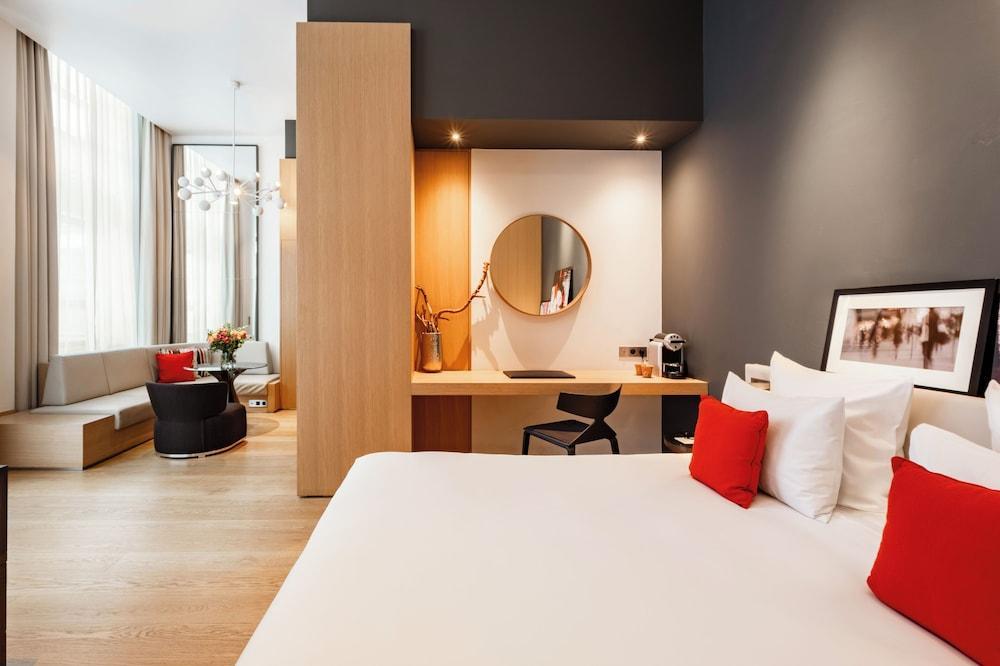 Le Cinq Codet Room Type - Junior Suite, Terrace Le Cinq Codet Room Type - Junior Suite, Terrace