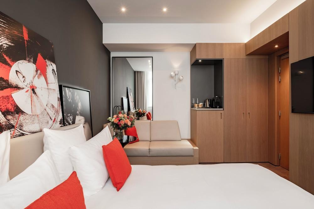 Le Cinq Codet Room Type - Superior Room