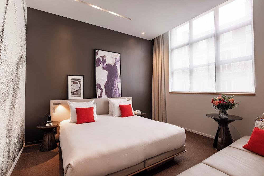 Le Cinq Codet Room Type - Deluxe Room