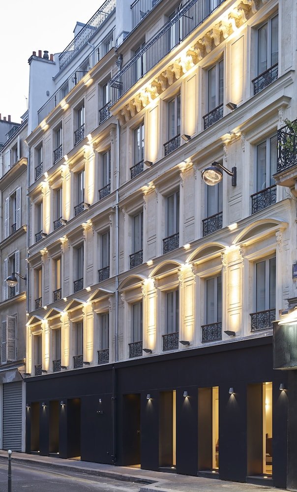 9Hotel Republique - Tap to explore photos