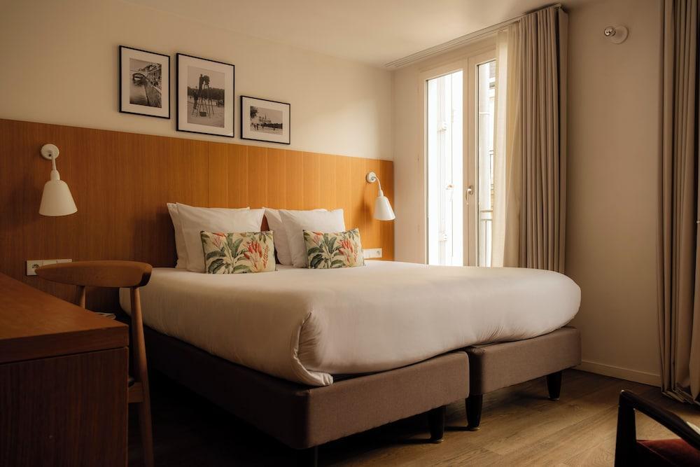 9Hotel Republique Room Type - Executive Room
