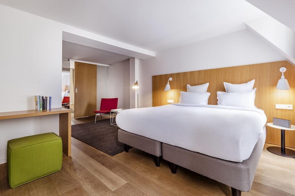 9Hotel Republique Room Type - Executive Room
