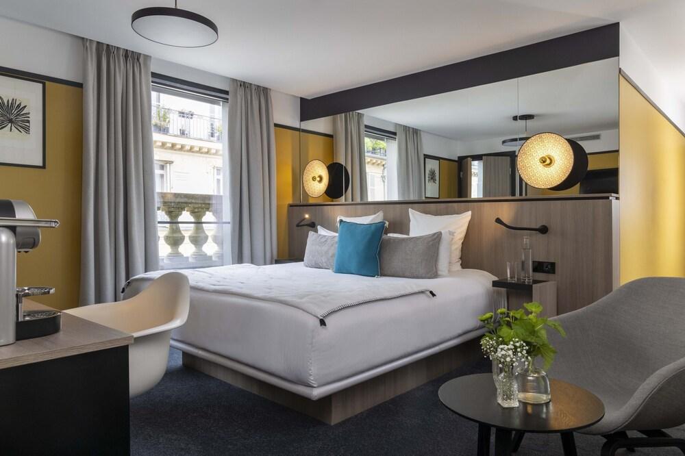 أوتل أوبرا ليج