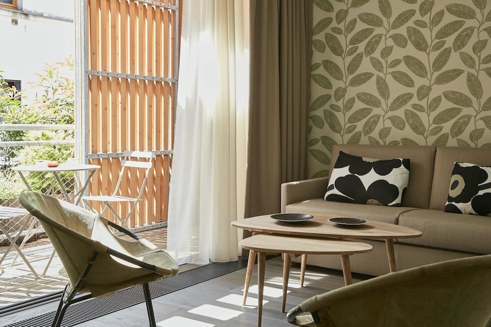 Eden Lodge Paris Room Type - Deluxe Suite (Montsouris)